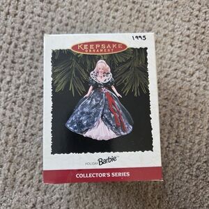 Barbie Holiday Keepsake Ornament Collector's Series - Green and Red Dress 1995